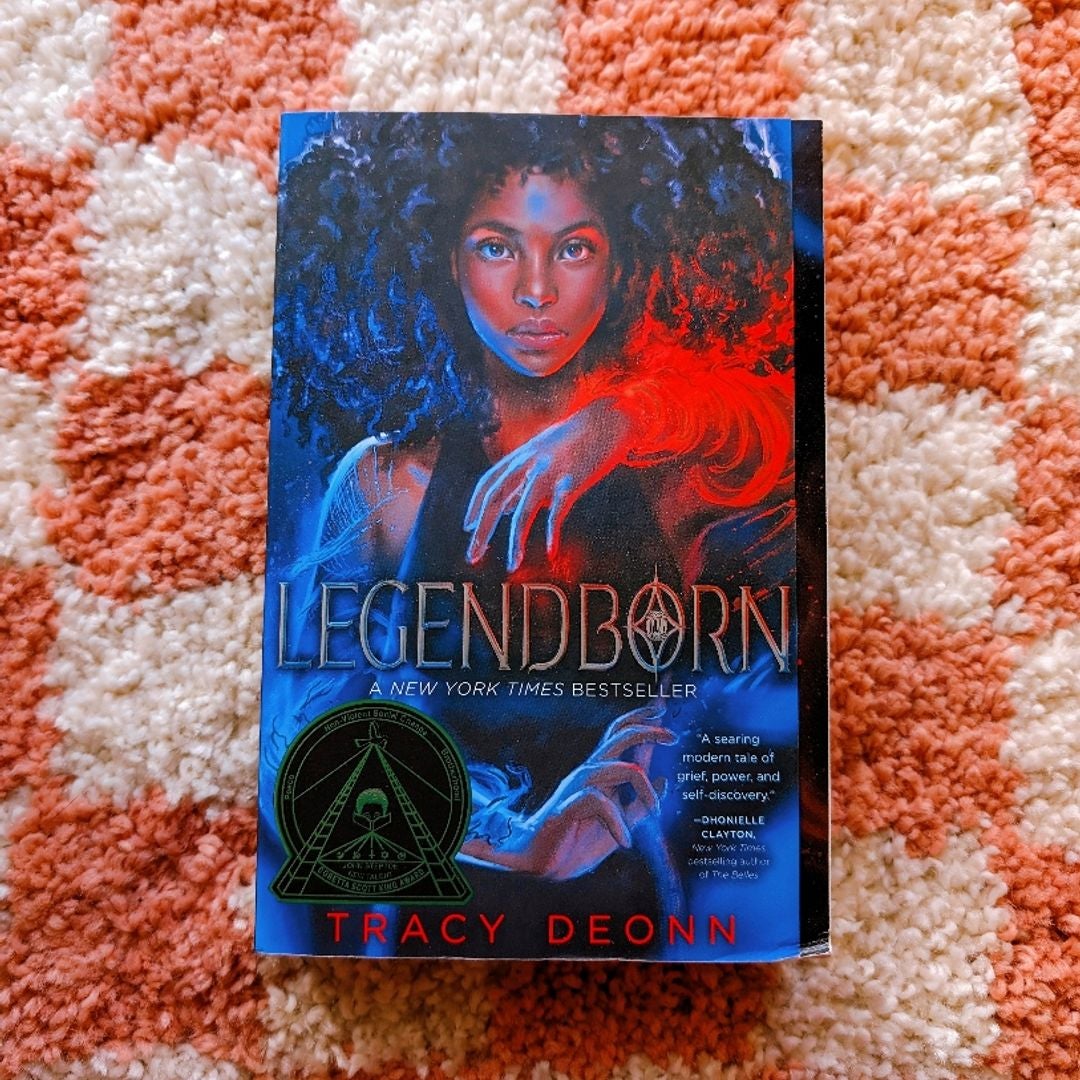 Legendborn by Tracy Deonn, Paperback | Pangobooks