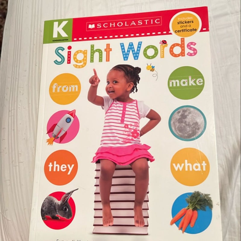Sight Words Kindergarten Workbook: Scholastic Early Learners (Skills Workbook)