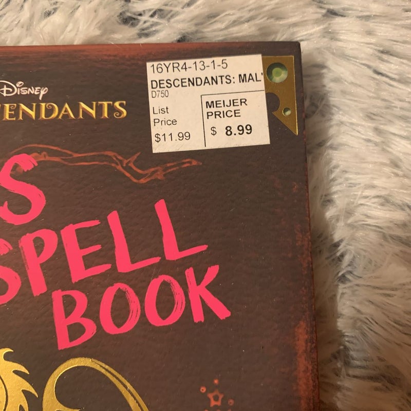 Descendants: Mal's Spell Book