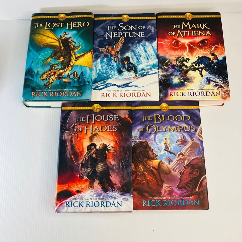 The heroes of Olympus hardback set