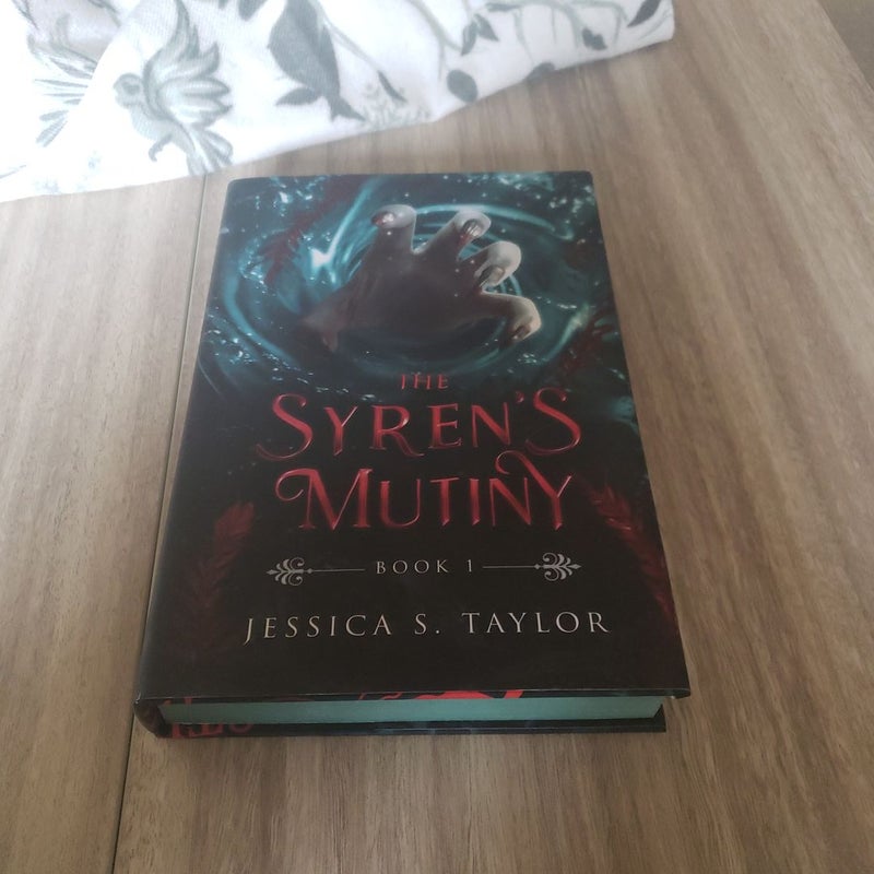 The Syren's Mutiny Obsidian Moon Crate