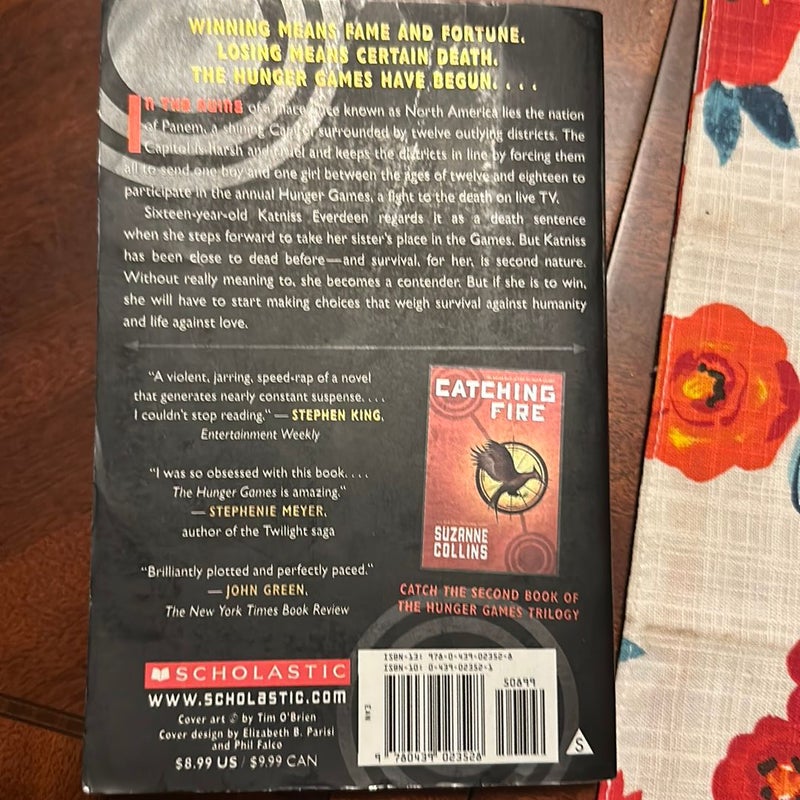 The Hunger Games Movie Tie-in Edition Paperback Book Suzanne Collins  Scholastic