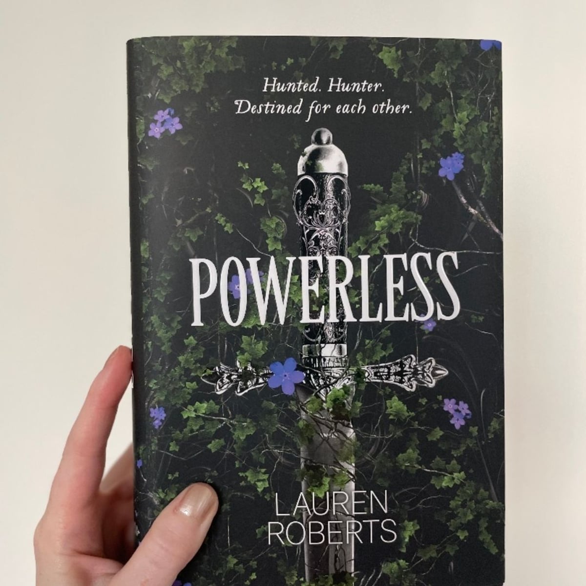 Powerless (NEW) by Lauren Roberts, Paperback | Pangobooks