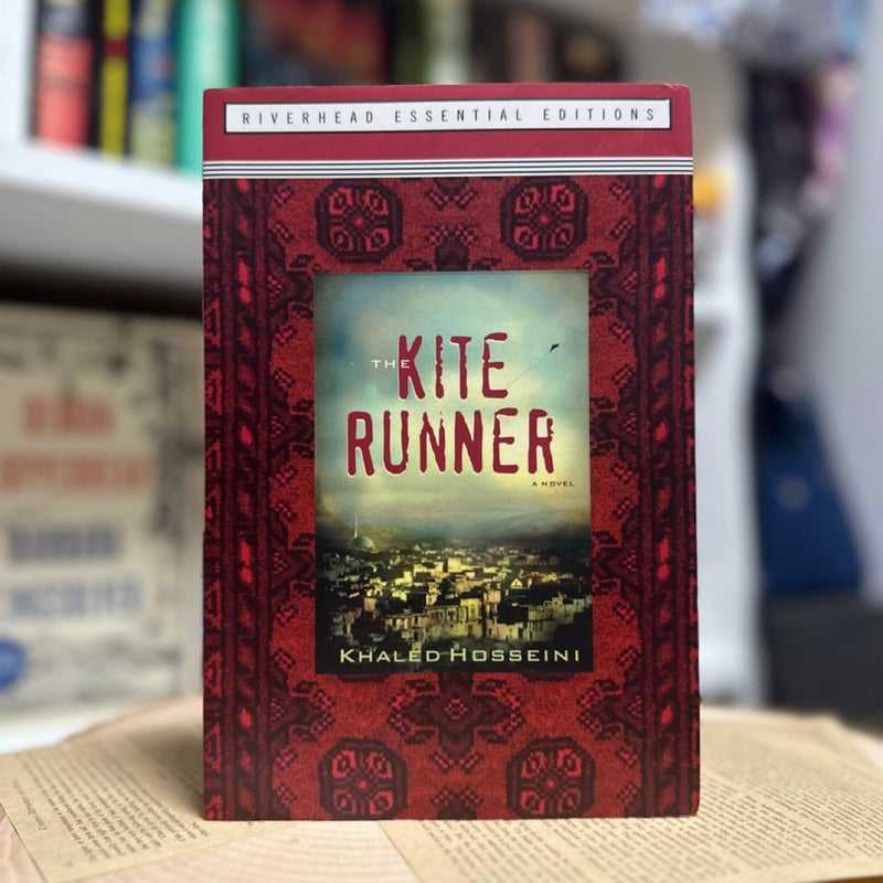 The Kite Runner (Essential Edition)