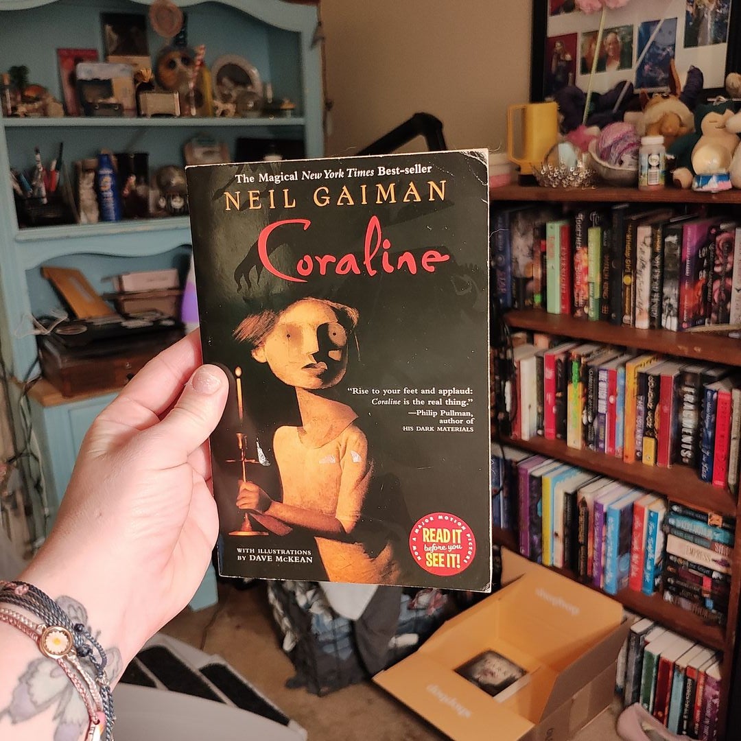 Coraline 10th Anniversary Edition by Neil Gaiman, Paperback