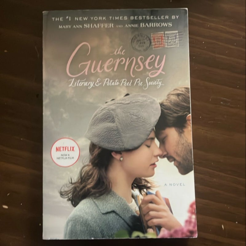 The Guernsey Literary and Potato Peel Pie Society (Movie Tie-In Edition)