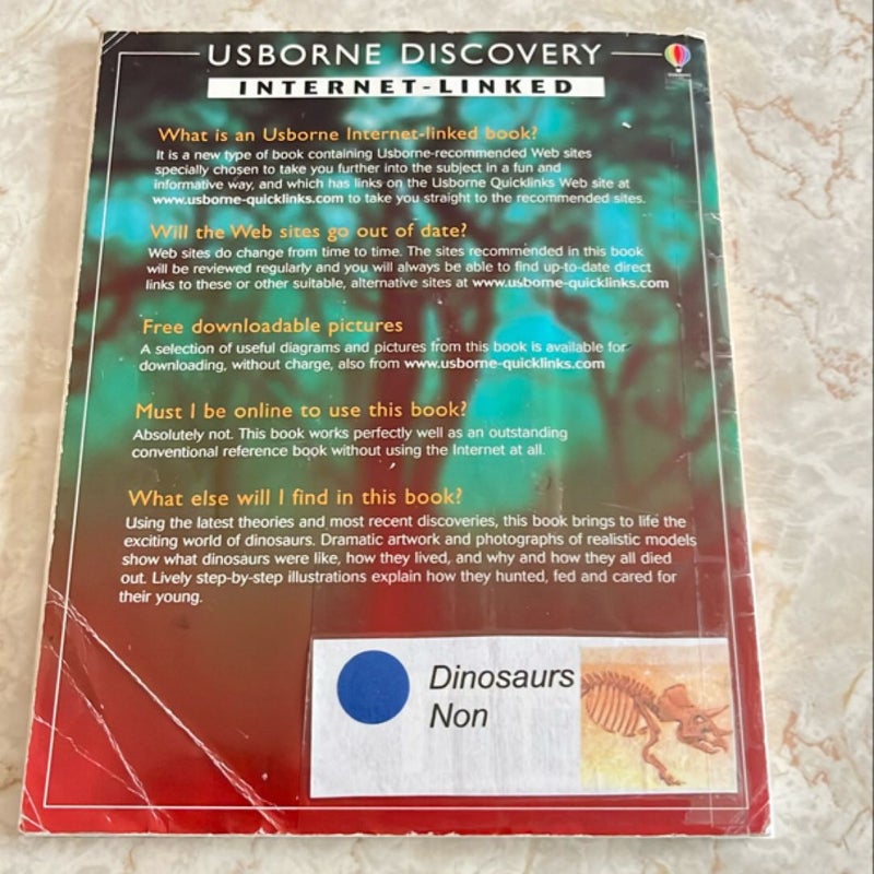 Bundle of 3 assorted dinosaur books