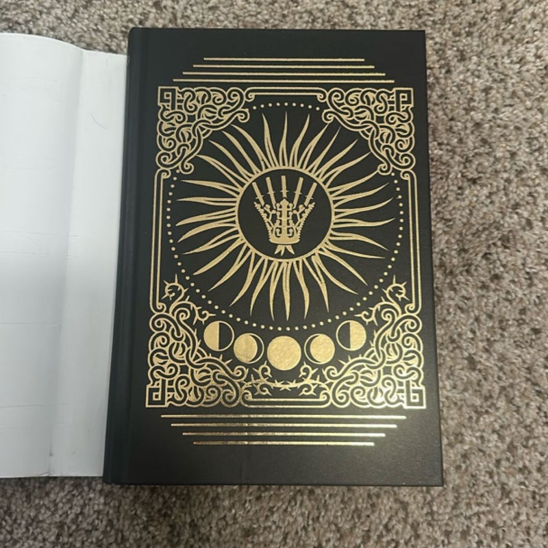 Five Broken Blades (Deluxe Limited Edition)