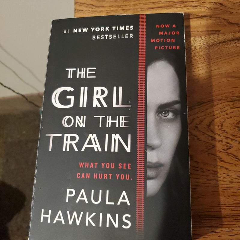 The Girl on the Train (Movie Tie-In)