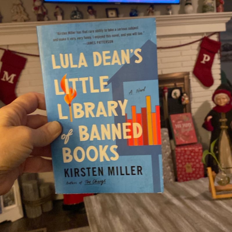 Lula Dean's Little Library of Banned Books by , Paperback | Pangobooks