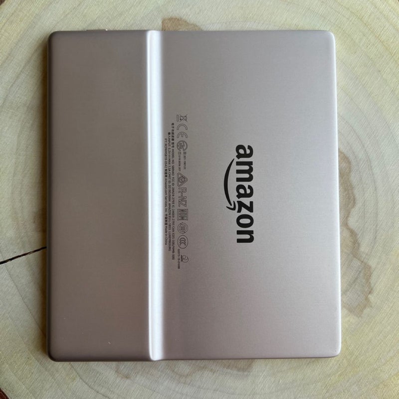 Kindle Oasis 10th gen- rose gold