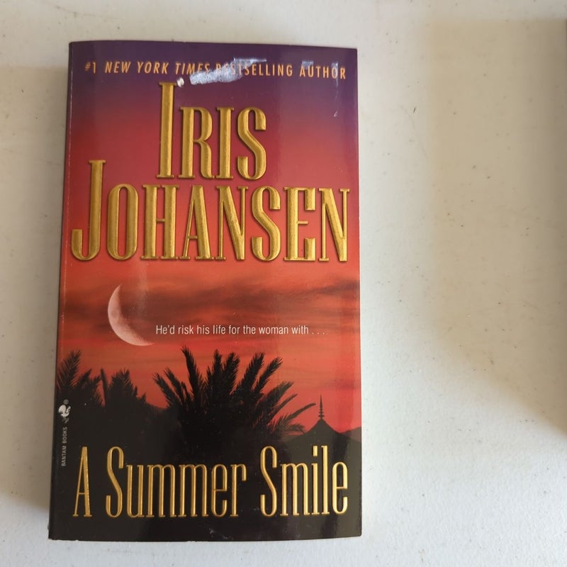 Iris Johansen Paperbacks X 7