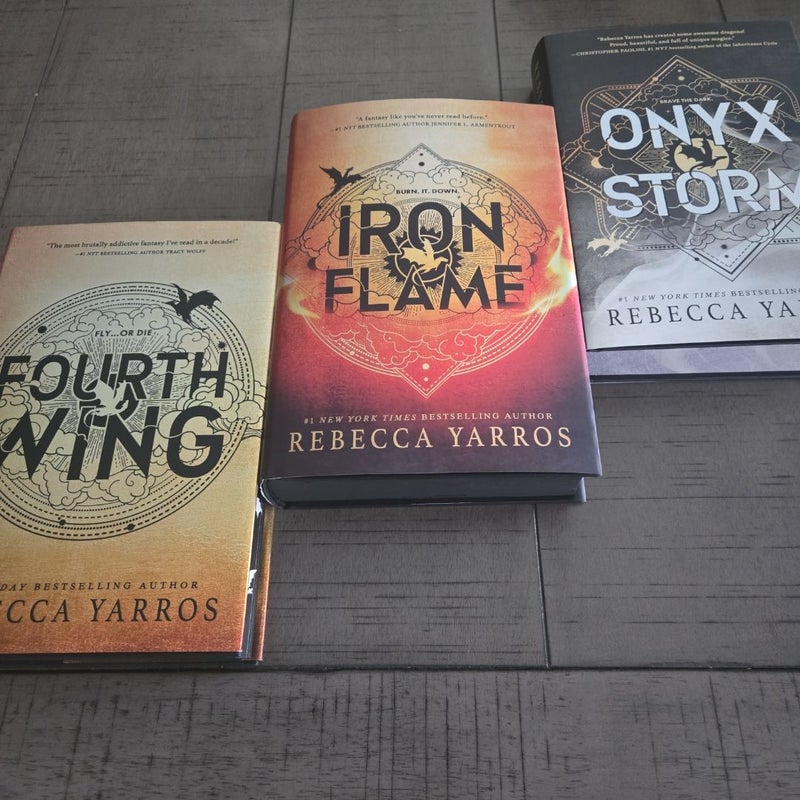 Fourth Wing, Iron Flame, Onyx Storm (Sprayed Edges)