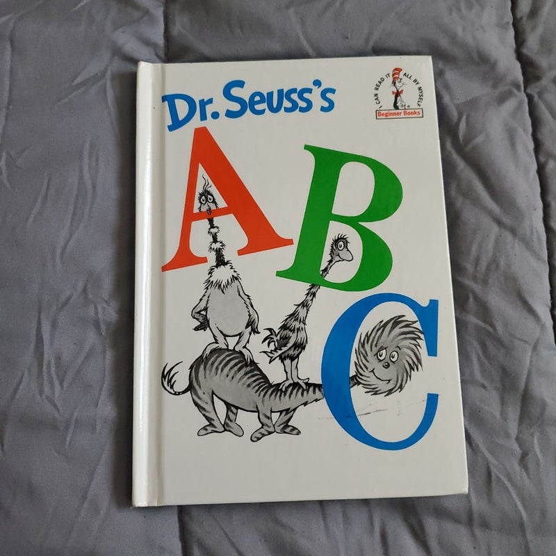 4 book Dr. Seuss BOOK BUNDLE! 