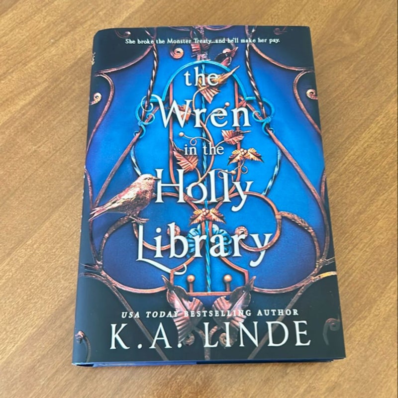 The Wren in the Holly Library (Deluxe Limited Edition)