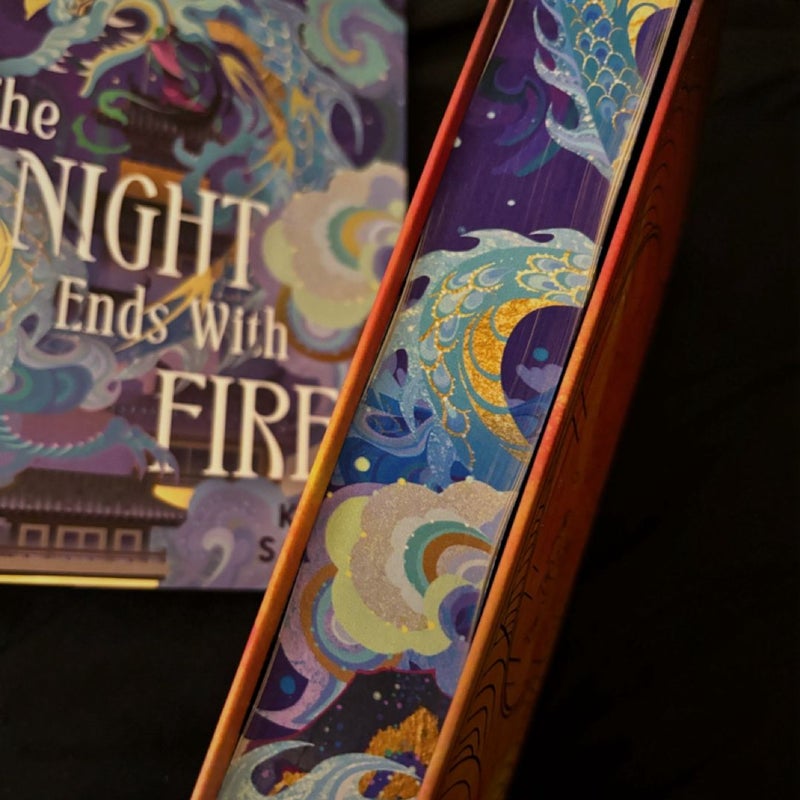 The Night Ends with Fire (Exclusice Fairyloot Edition)