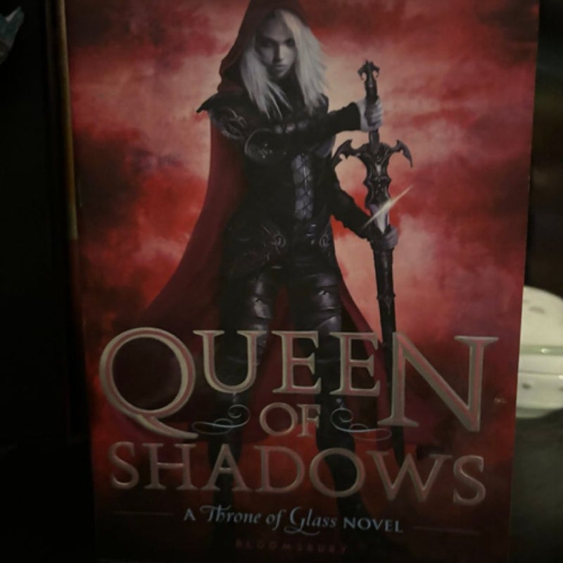 Queen of Shadows by Sarah J. Maas OG paperback