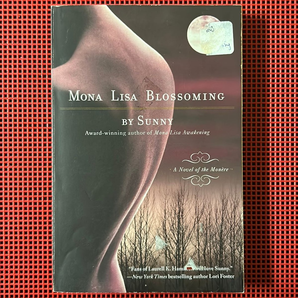 Mona Lisa Blossoming by Sunny, Paperback | Pangobooks