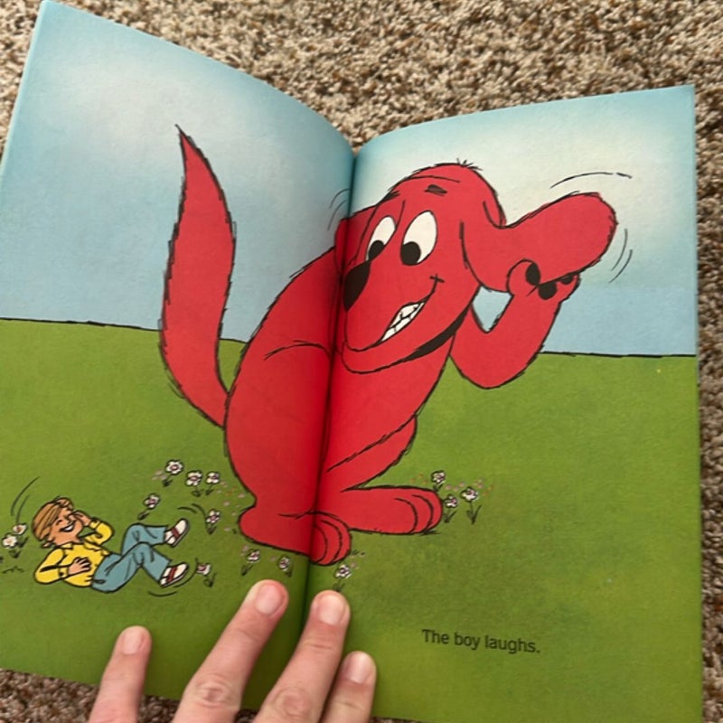 Clifford Makes a Friend