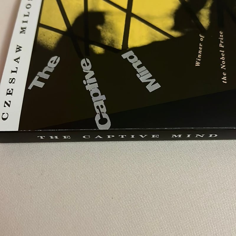 The Captive Mind by Czeslaw Milosz, Paperback | Pangobooks