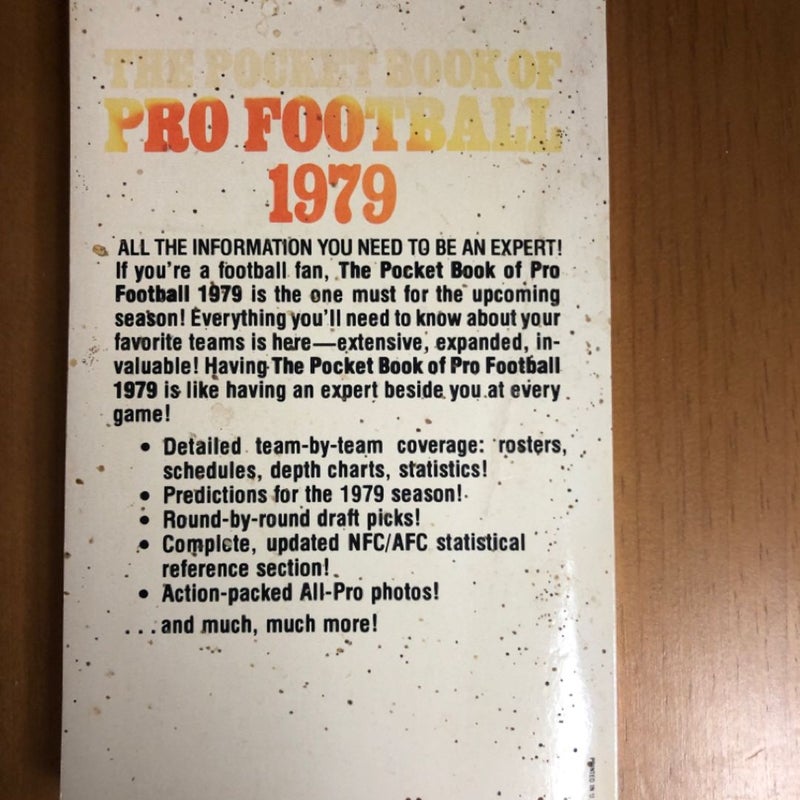 1979 The Pocket Book of Pro Football