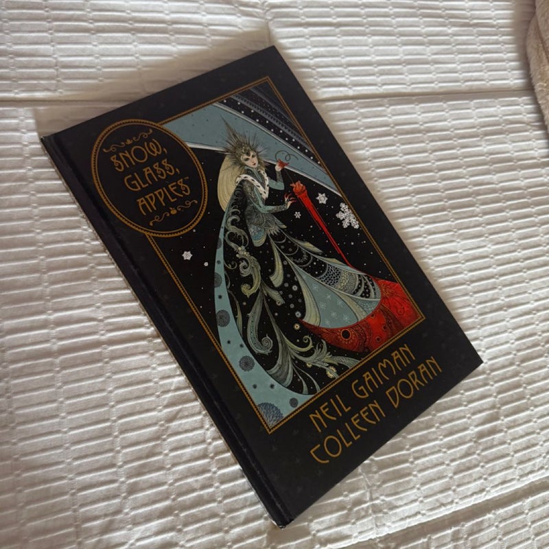 Neil Gaiman's Snow, Glass, Apples
