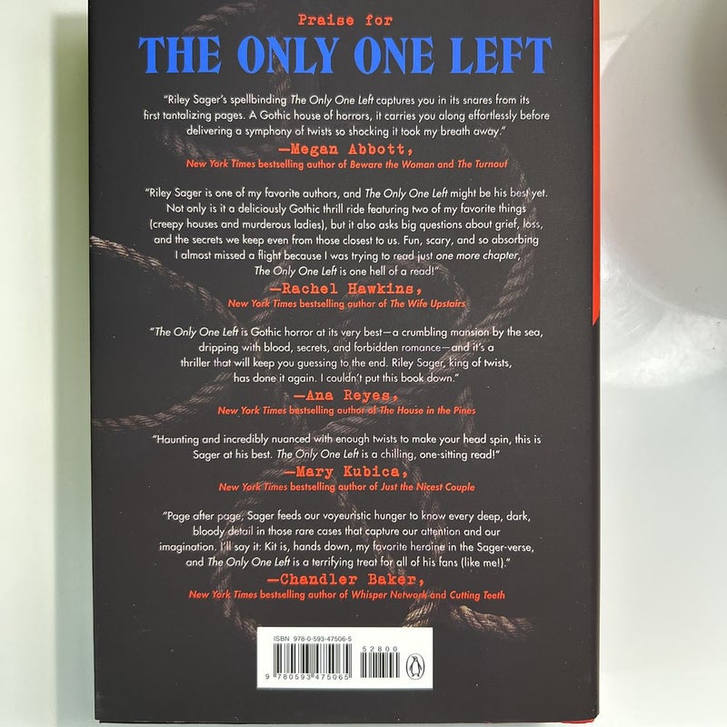 The Only One Left by Riley Sager, Hardcover Pangobooks