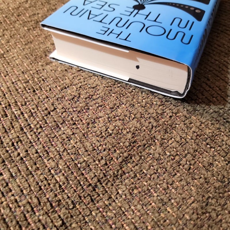 The Mountain in the Sea (2022 First Edition)
