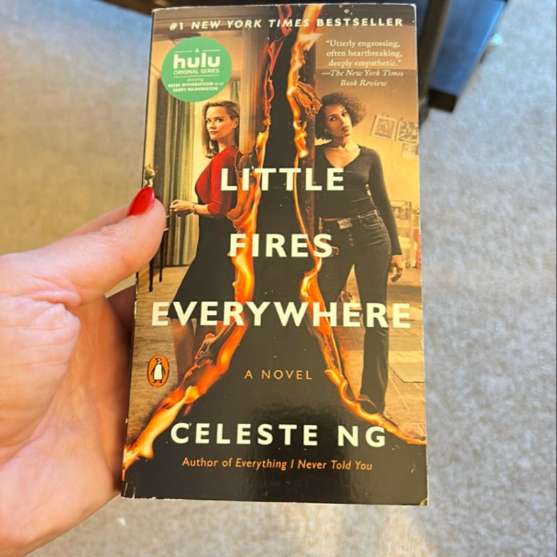 Little Fires Everywhere (Movie Tie-In)