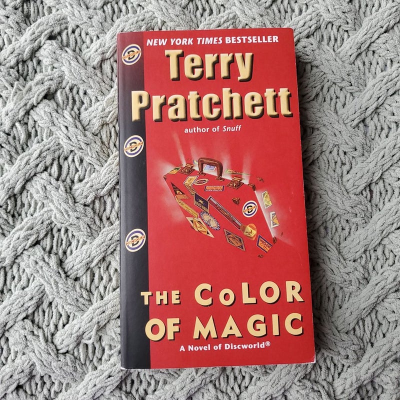 The Color of Magic by Terry Pratchett, Paperback Pangobooks