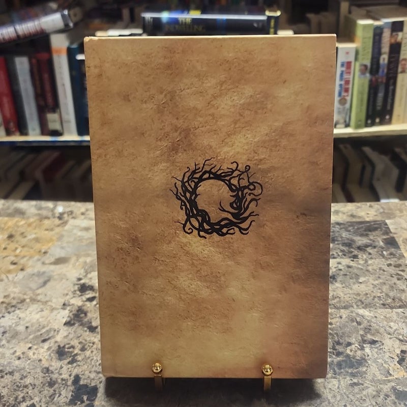 Serafina and the Black Cloak (the Serafina Series Book 1)