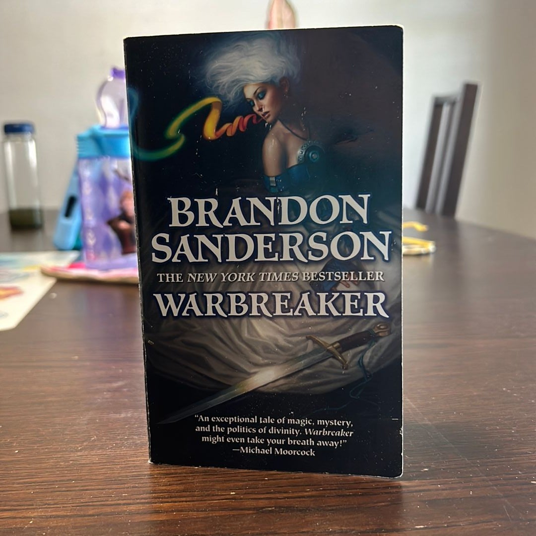 Warbreaker by Brandon Sanderson, Paperback | Pangobooks