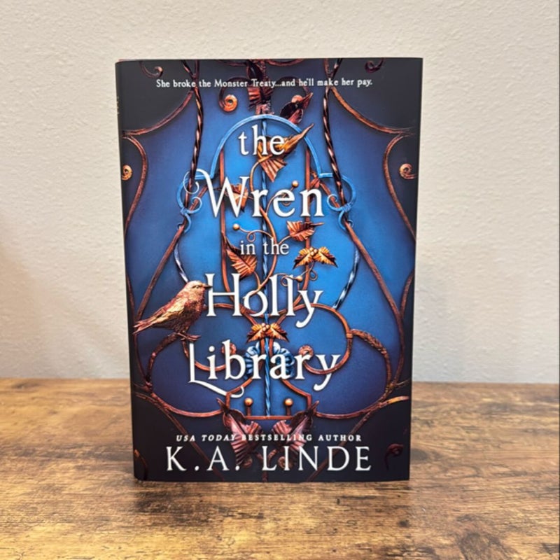 The Wren in the Holly Library (Deluxe Limited Edition)