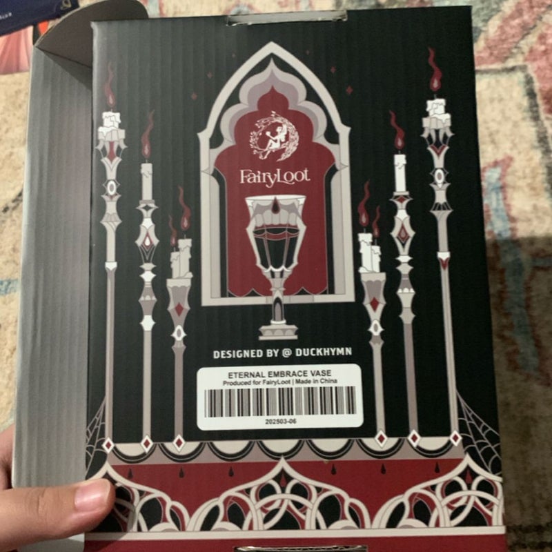 Eternal embrace fairyloot vase