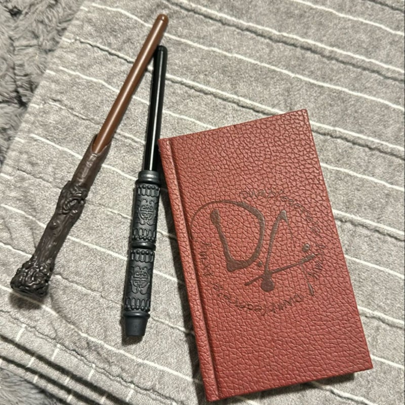 Dumbledore’s Army notebook and wand pens