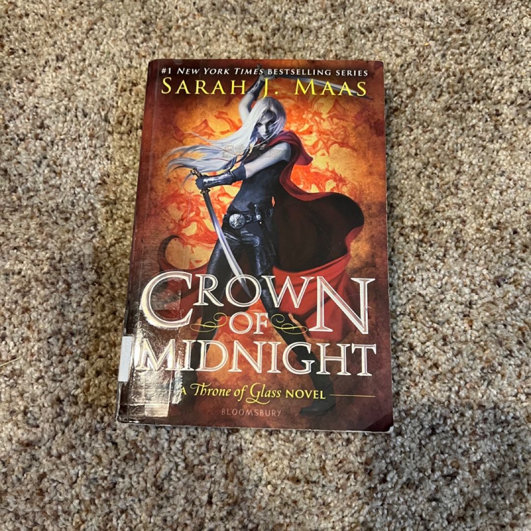 Crown of Midnight by Sarah J. Maas, Paperback | Pangobooks