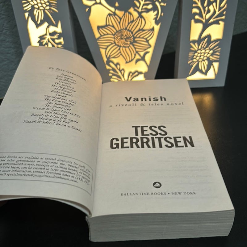Vanish: a Rizzoli and Isles Novel