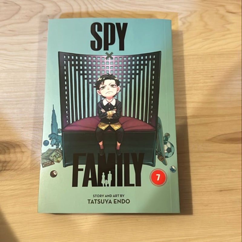 Spy X Family, Vol. 7