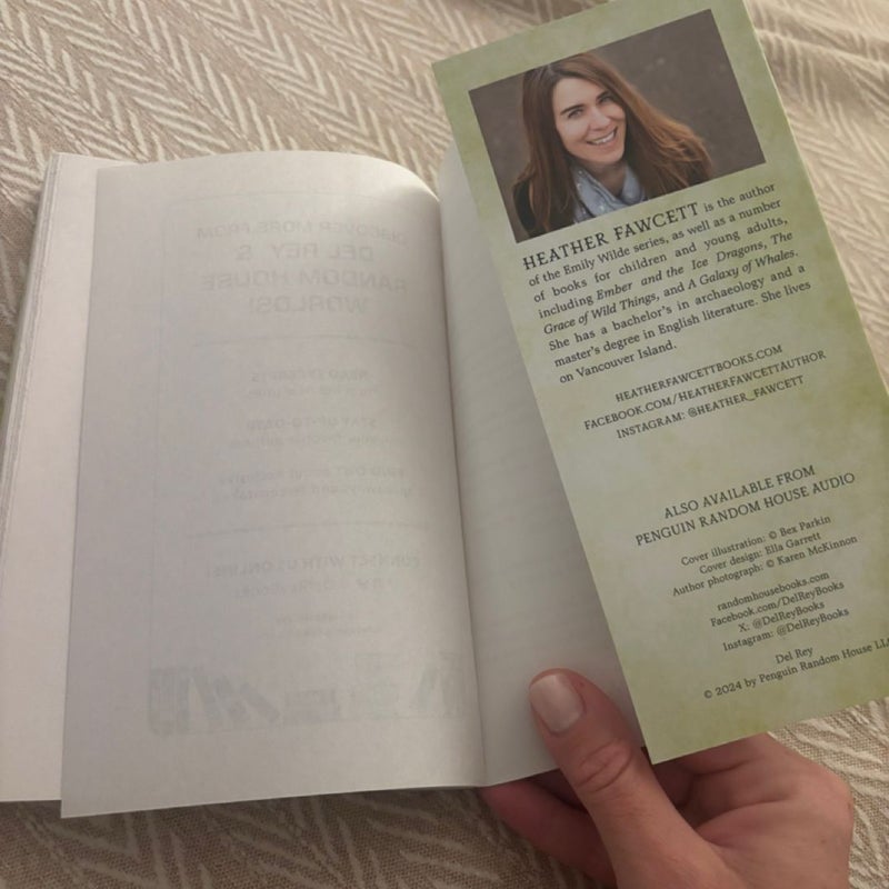 Emily Wilde’s book 1&2 bundle (Encyclopeadia of Faeries & Map of the Otherlands)