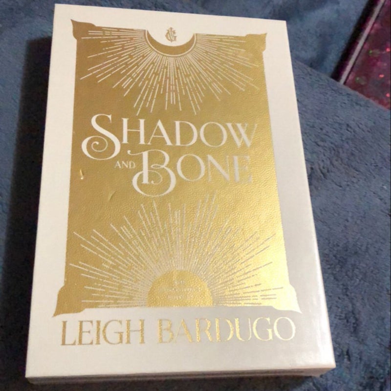 Shadow and Bone: the Collector's Edition NEW Sealed 