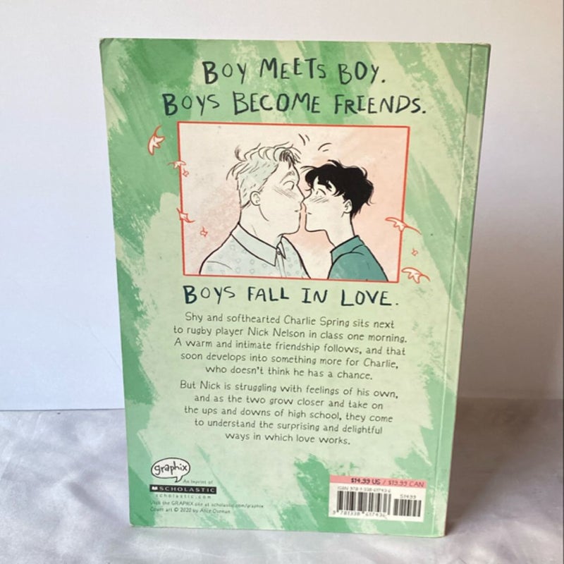 Graphic Novel Book Box (Heartstopper 1,2,4) (WILL BE DELETED OFF PANGO ON MARCH 5)