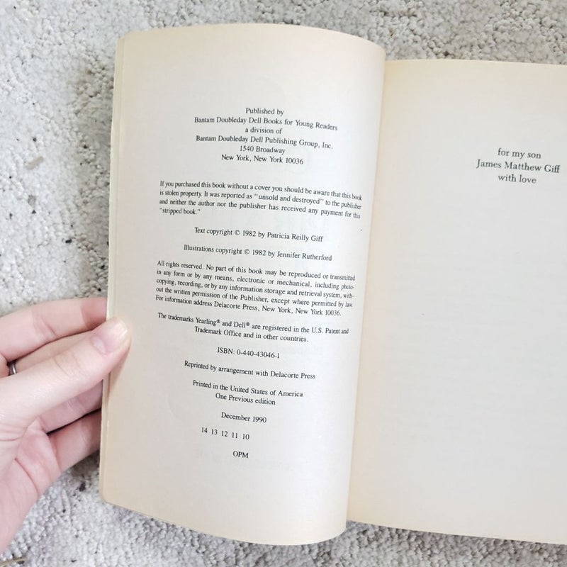 The Gift of the Pirate Queen (Dell Yearling Edition, 1990)