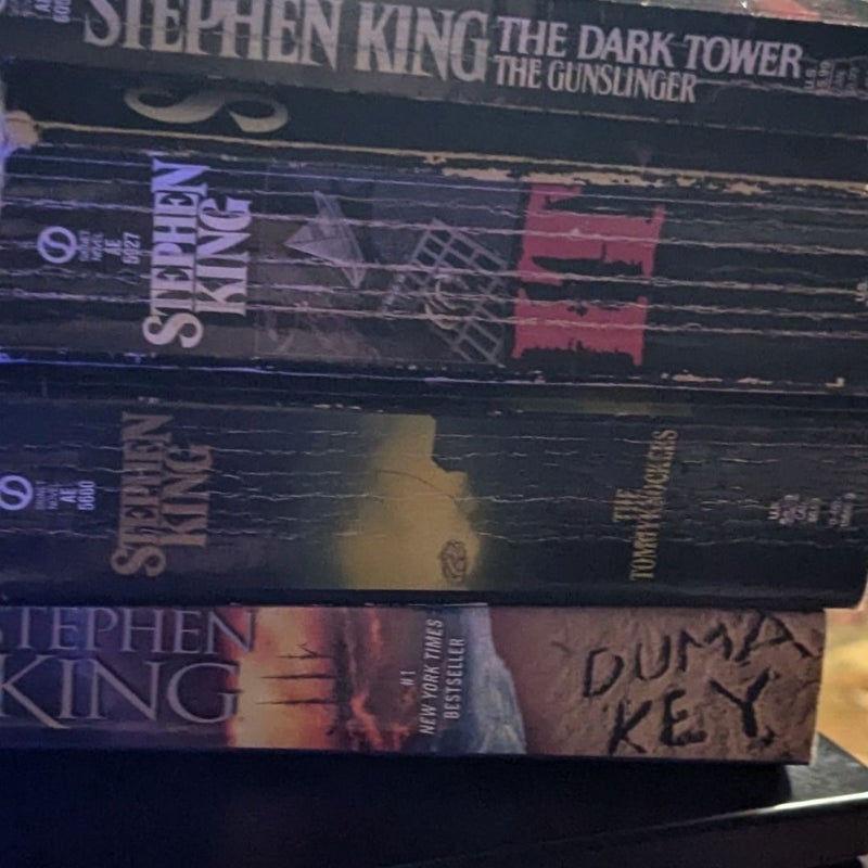 4 Stephen King book bundle