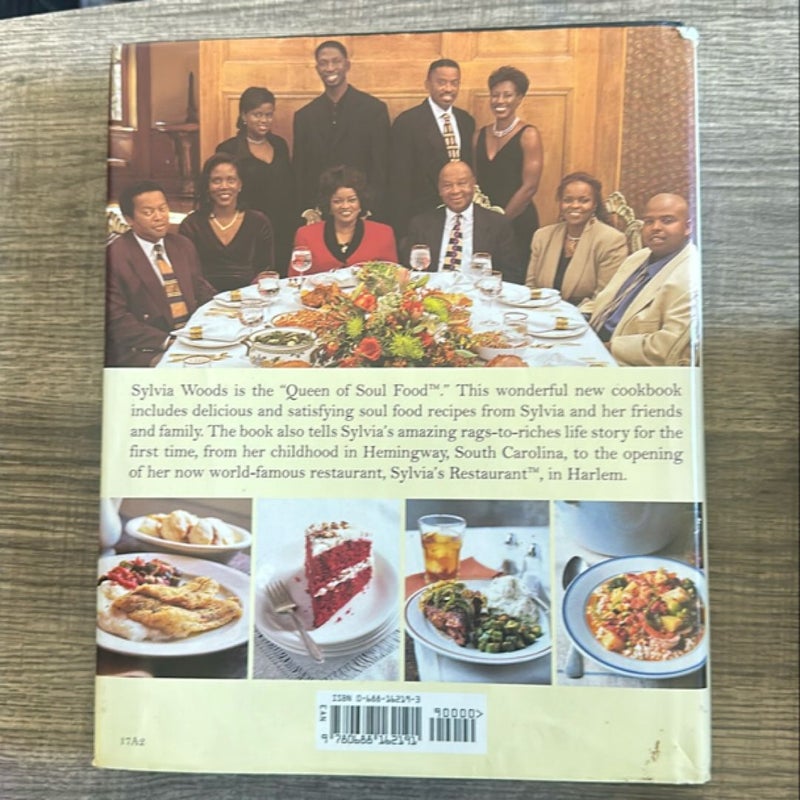 Sylvia's Family Soul Food Cookbook