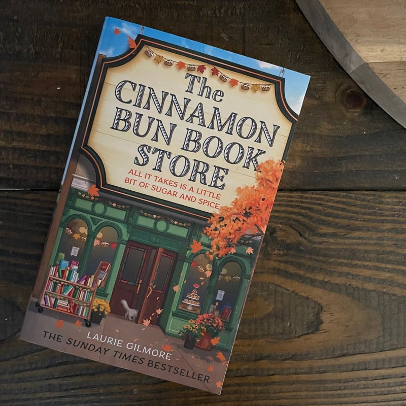 The Cinnamon Bun Book Store (Dream Harbor, Book 2)