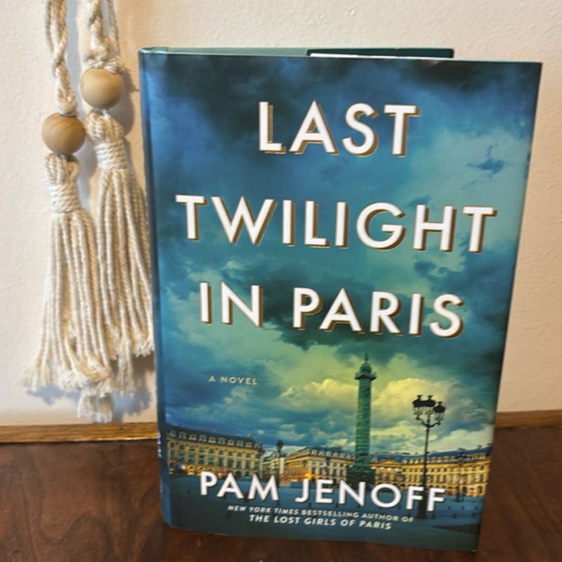 Last Twilight In Paris