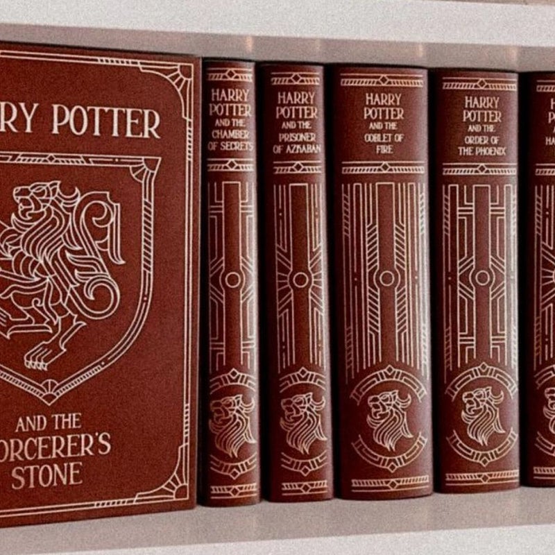 Harry Potter Gryffindor dust jackets