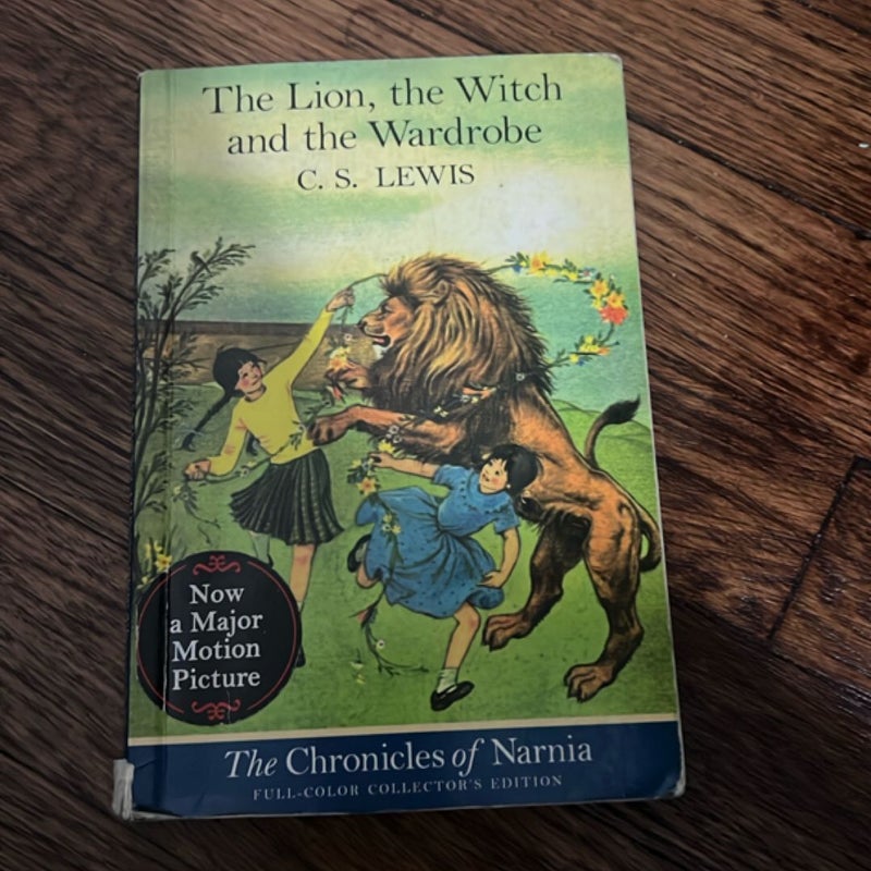 The Lion, the Witch and the Wardrobe: Full Color Edition