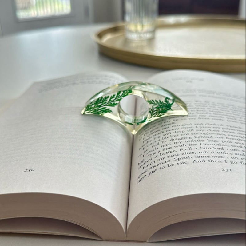 book/page/thumb holder - greenery 🌿