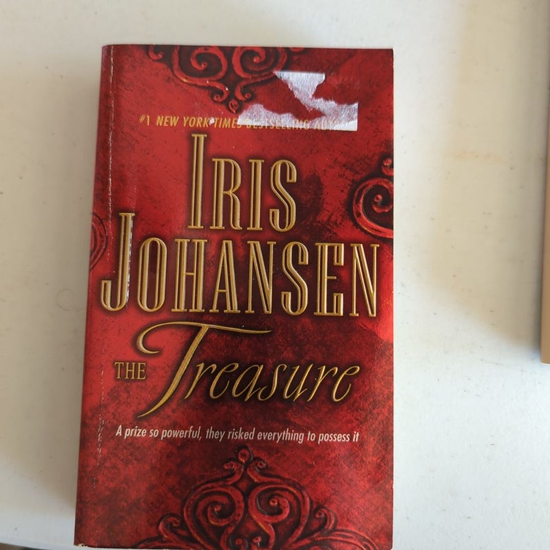 Iris Johansen Paperbacks X 7